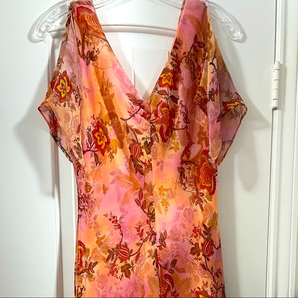 Cute flirty dress!